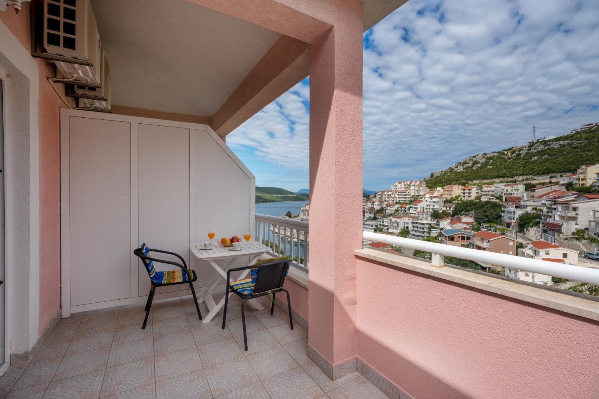 Apartments And Rooms Breeze Neum Eksteriør billede